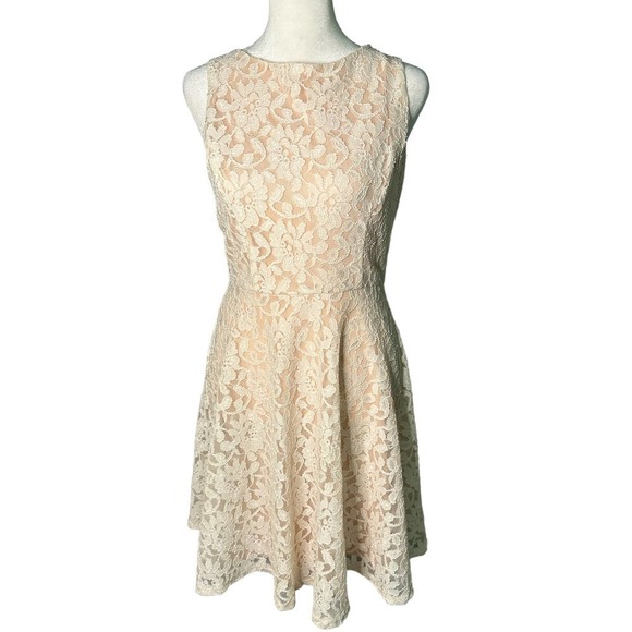SPEECHLESS Blush Pink Lace Dress Size Medium - Picture 1 of 7